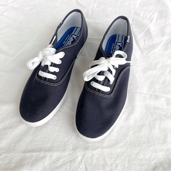 Keds Champion size 5 US CVO Sneaker Navy blue Woman New - Picture 15 of 15